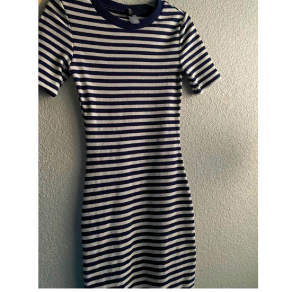 H&M White And Navy Blue Striped Bodycon Dress